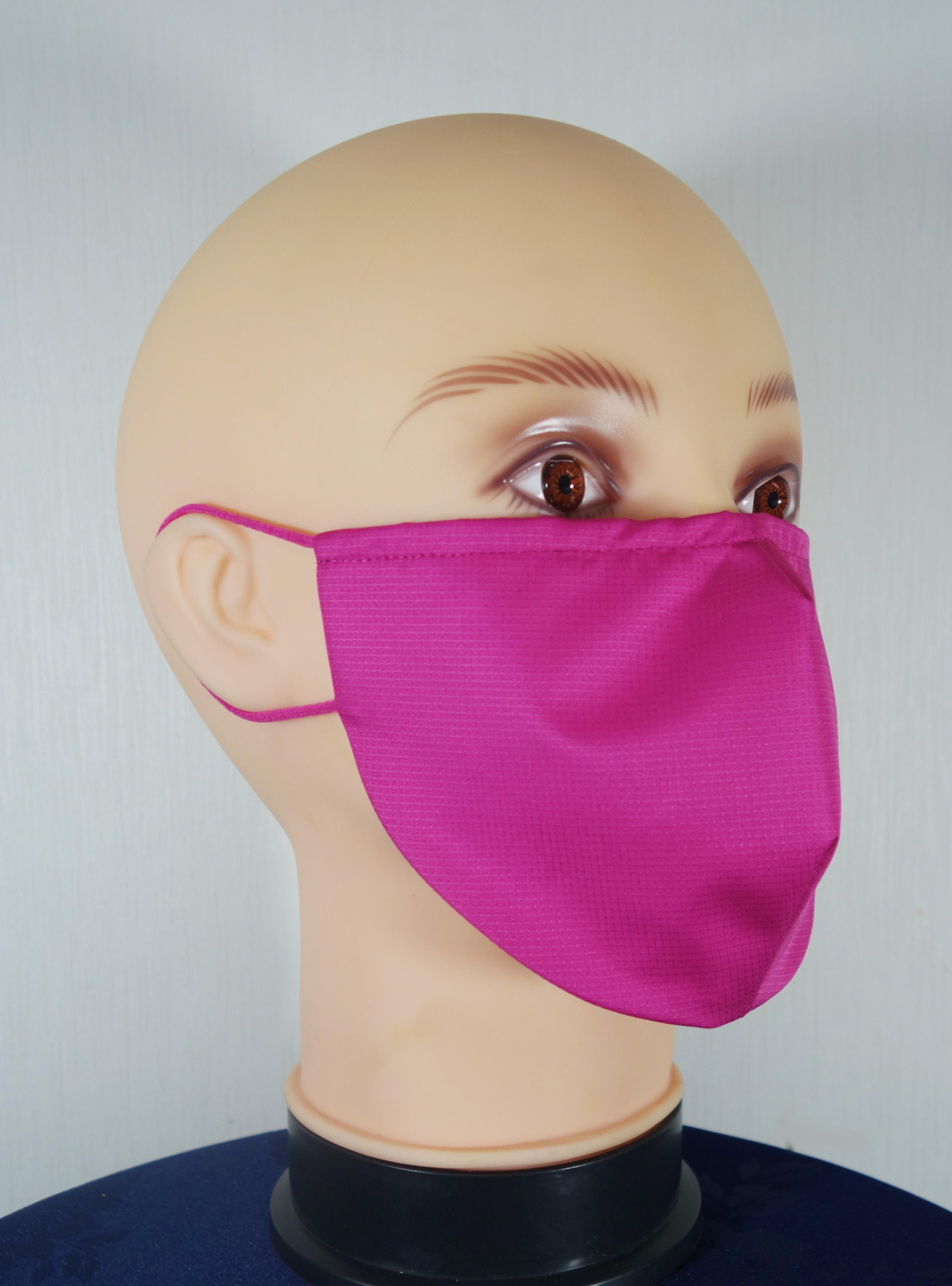 マスク熱中症対策の決定版！
「らくなマスクEX」6月14日に新発売