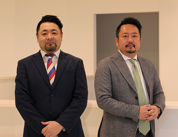 左からエコノハプラス株式会社　代表取締役 熊澤征太郎　エコノハ株式会社　代表取締役 柳川知徳