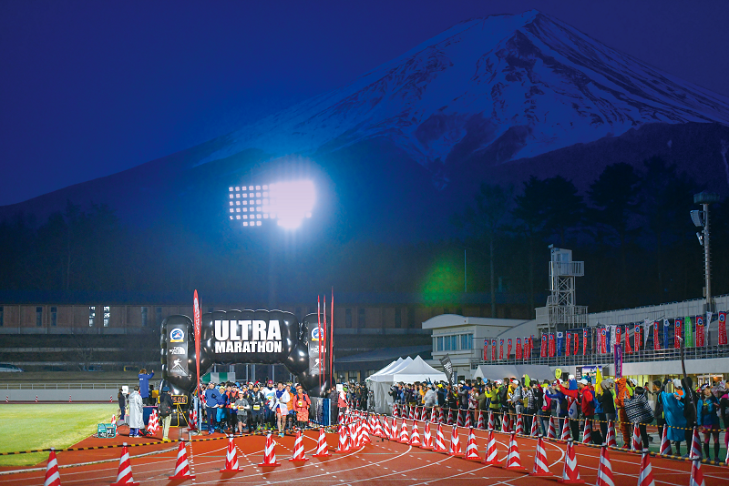 富士五湖を駆け抜ける、100kmウルトラマラソンが復活　
「第32回チャレンジ富士五湖ウルトラマラソン」を4/17開催