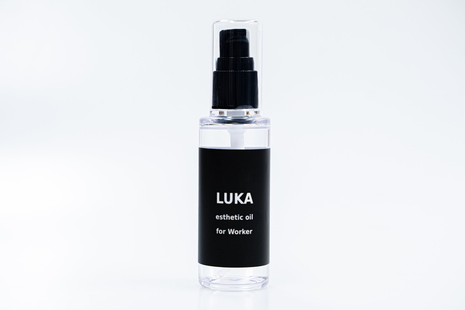 ミュージシャンの意見を元に作られたハンドオイル”LUKA / esthetic oil for Worker”が2022年8月11日に発売