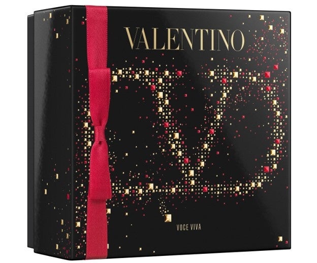 VALENTINO BEAUTY初のホリデーコレクション『 STAR STUD EDITION 』が登場！