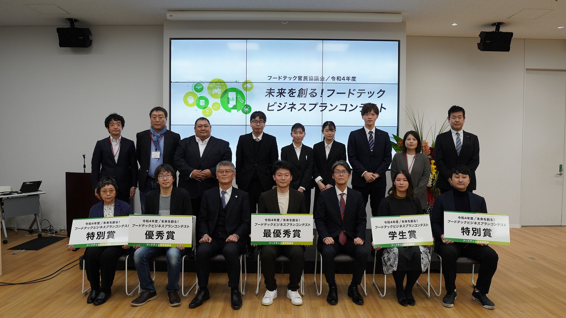 高純度NMNを配合し、透きとおる肌体験を提供するスキンケアブランド『floresca』の大人気商品「フロレスカNMNフェイス＆ボディヴェイル 30g」が、@cosmeでキャンペーンを開始！