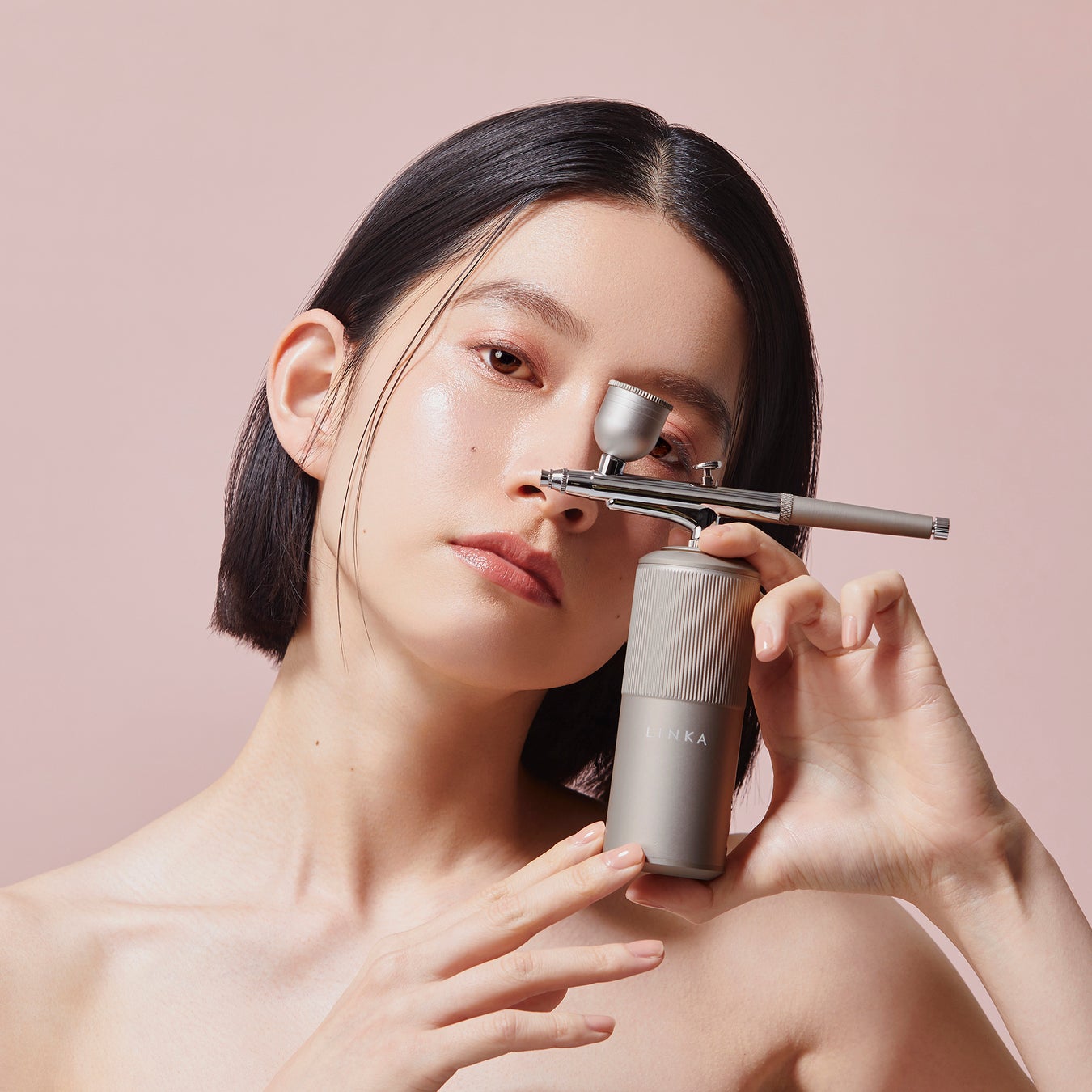 タッチレスのマイクロミストスキンケア。美容機器ブランドLINKAが「クリスタルミスト美顔器」と「エクソソームスキンケアシリーズ」を先行発売開始