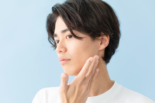 【20歳以上の女性と美容皮膚科医に調査】シミやシワについて相談したことがある方は2割。避けた方が良いリスクの高い肌治療とは？