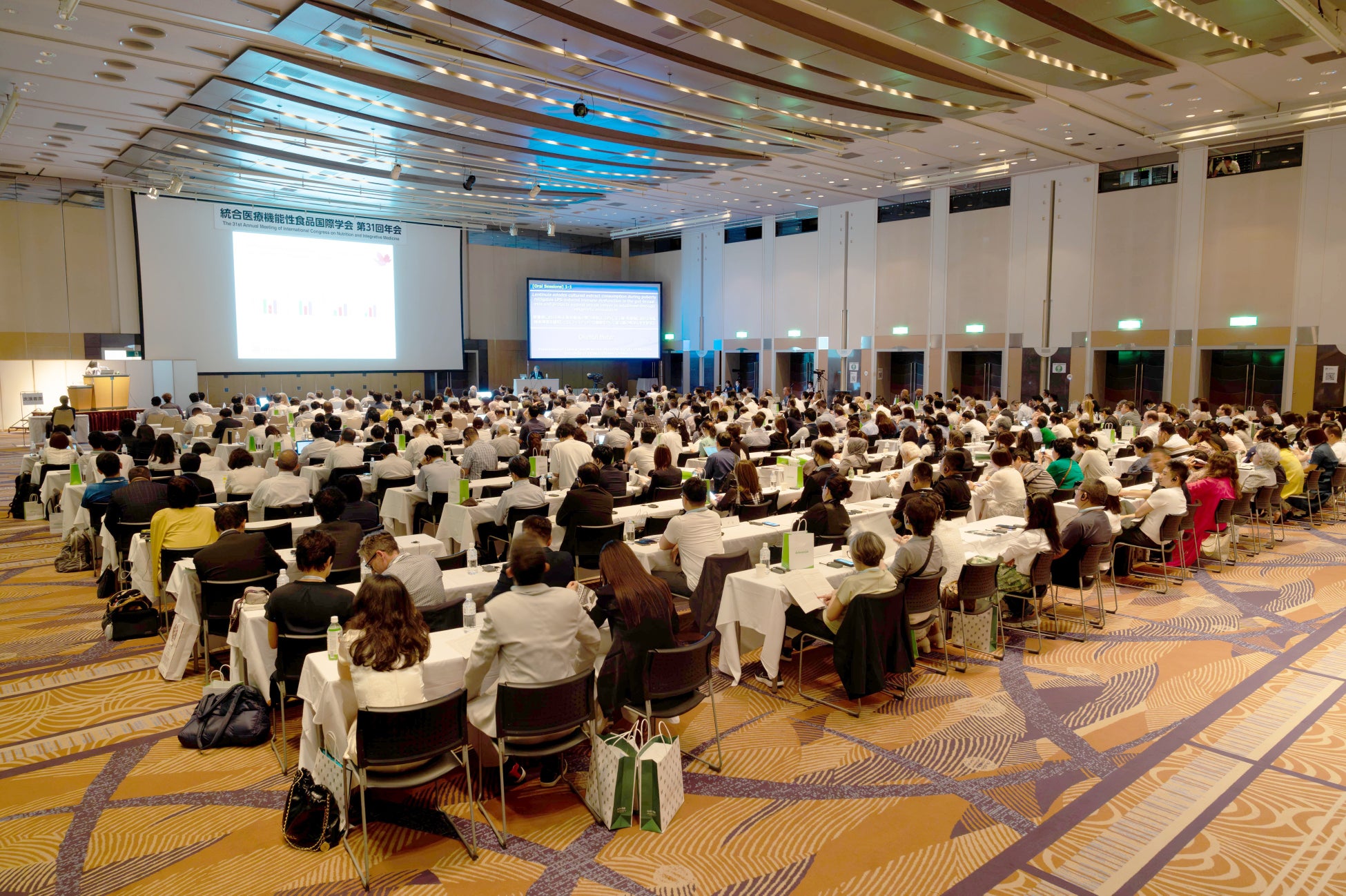 【イベントレポート】スカルプDマスカラ限定色でつくる、大人女性に似合う“派手じゃない＆血色感UP”カラーメイク！人気メイクアップアーティスト・レイナさんが提案