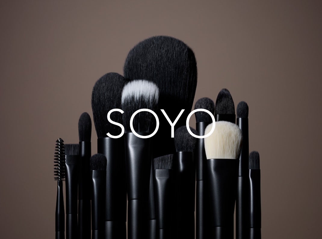 ヘア&メイクアップアーティスト 小田切ヒロプロデュースのメイクブラシブランド「SOYO」イセタン ミラー 東京ミッドタウン日比谷店 にて2025年3月19日（水）より期間限定販売開始。