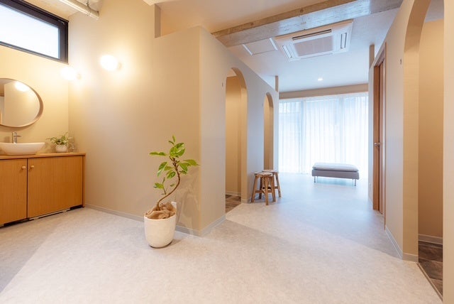 【現代女性の冷えに特化】助産師・妊活マイスター監修の本格よもぎ蒸し専門サロン「+１℃ 」で根本からの体質改善を