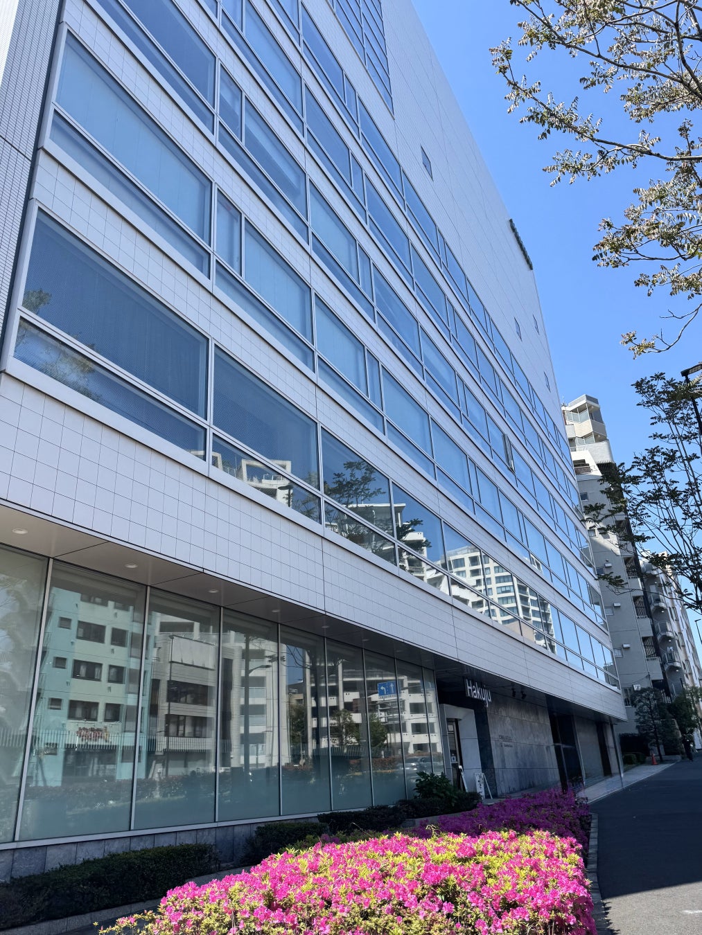 【本社オフィスを移転】約60坪から約153坪のオフィスへ急拡大‼　　　　　　　　　　　　　　　　　　　　ー心と体にやさしい“ウェルビーイングオフィス”へー