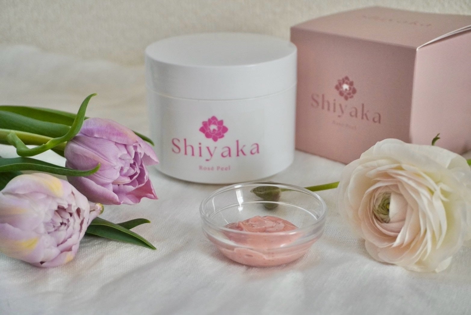 肌再生の新常識。“剥けない”のに“肌が変わる”サロン専用エイジングクリームピーリング『SHIYAKA ロゼピール業務用サイズ』が2025年5月16日に新登場