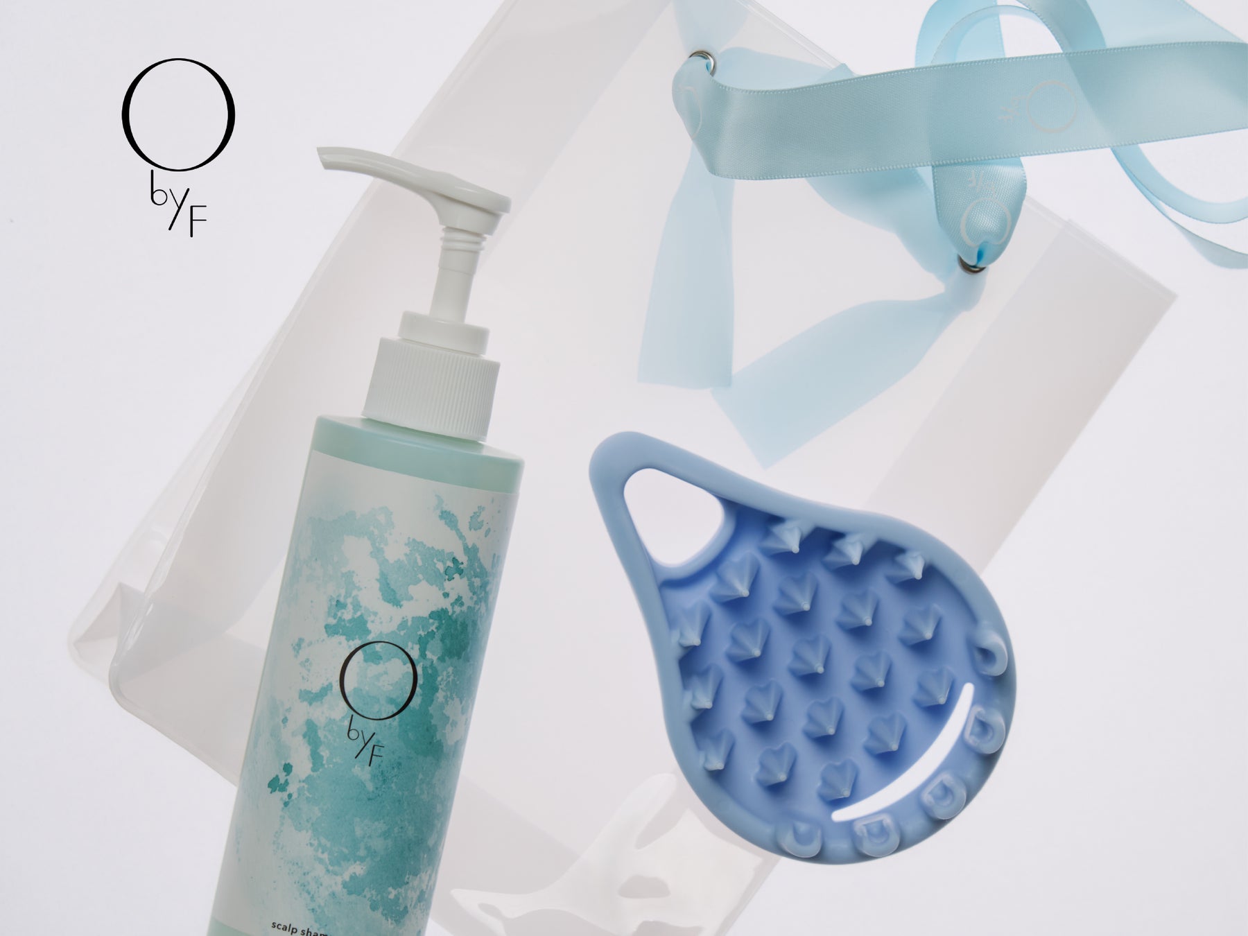 【O by F（オーバイエッフェ）】夏の頭皮と髪にすっきり爽快ケアを！3in1冷感シャンプーと頭皮用ブラシがセットになった、クリアバッグ付きのサマーキットが数量限定で発売＜6月18日(水)発売＞