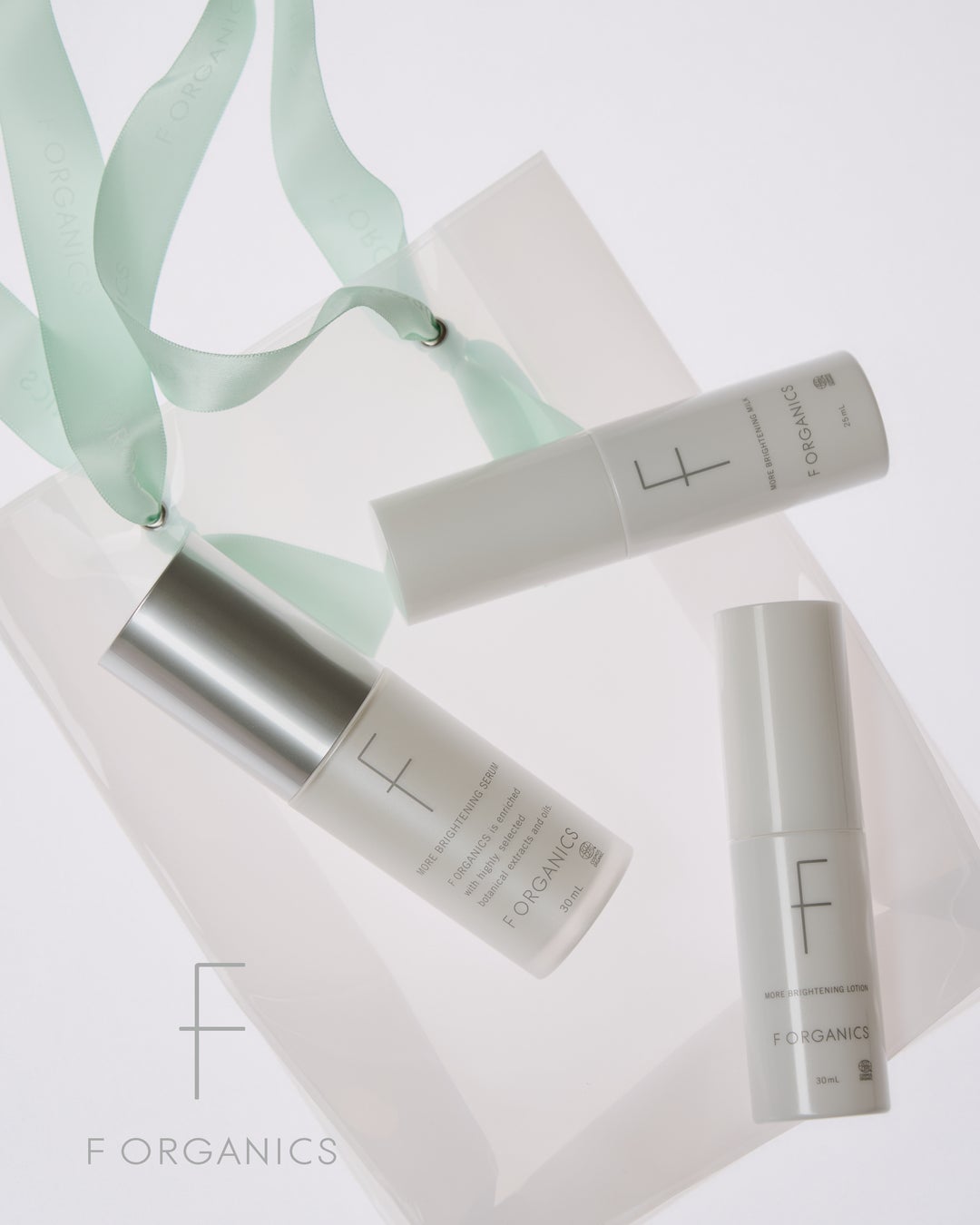 【F ORGANICS（エッフェオーガニック）】夏の透明感ケアや毛穴汚れ対策に！肌悩みに合わせて選べる2種のサマーキットが数量限定で発売！限定のクリアバッグ付き＜6月18日(水)発売＞