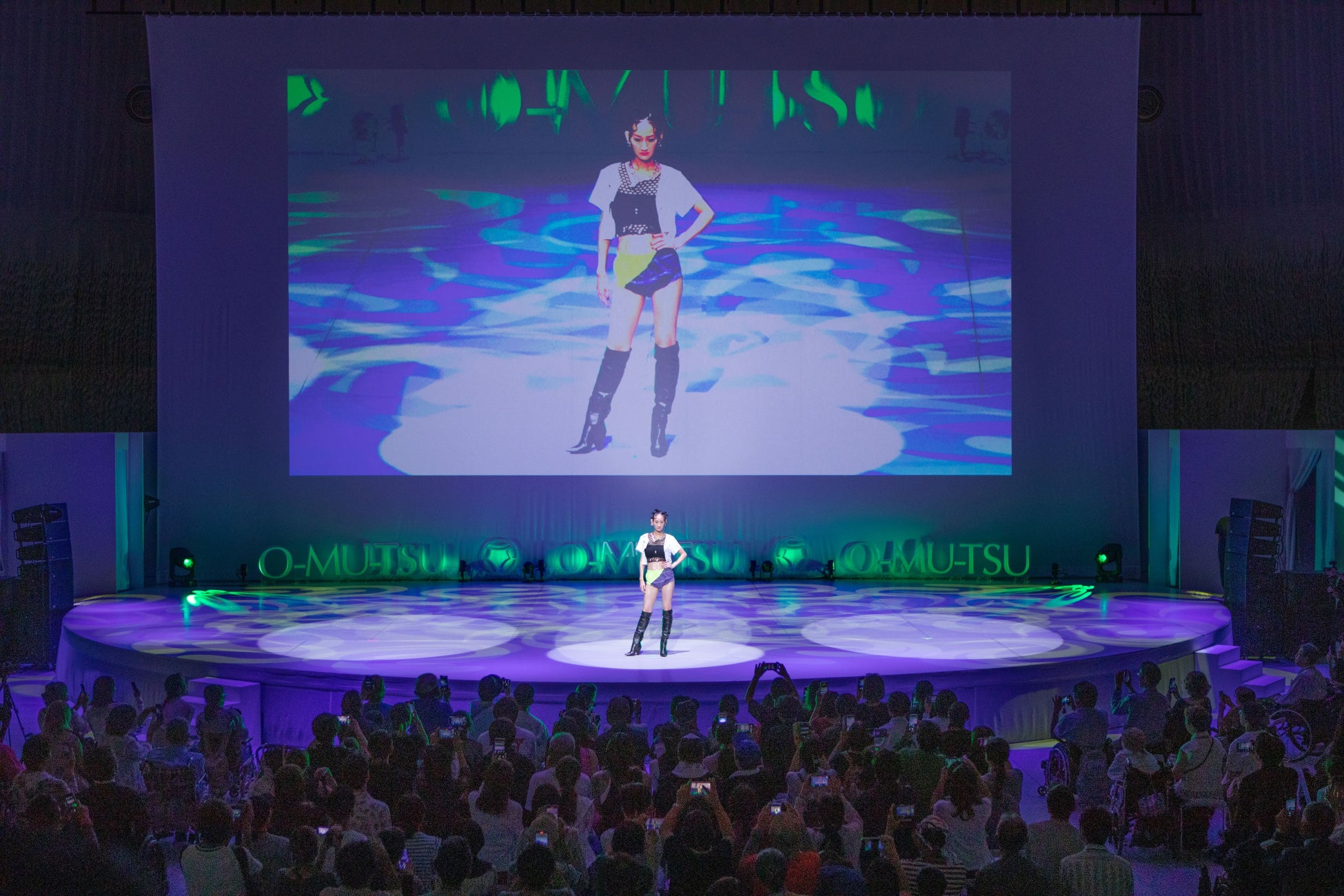 【イベントレポート】「O-MU-TSU WORLD EXPO 2025」に花王が参画！特別デザインの“超うすパンツ”3種を披露
