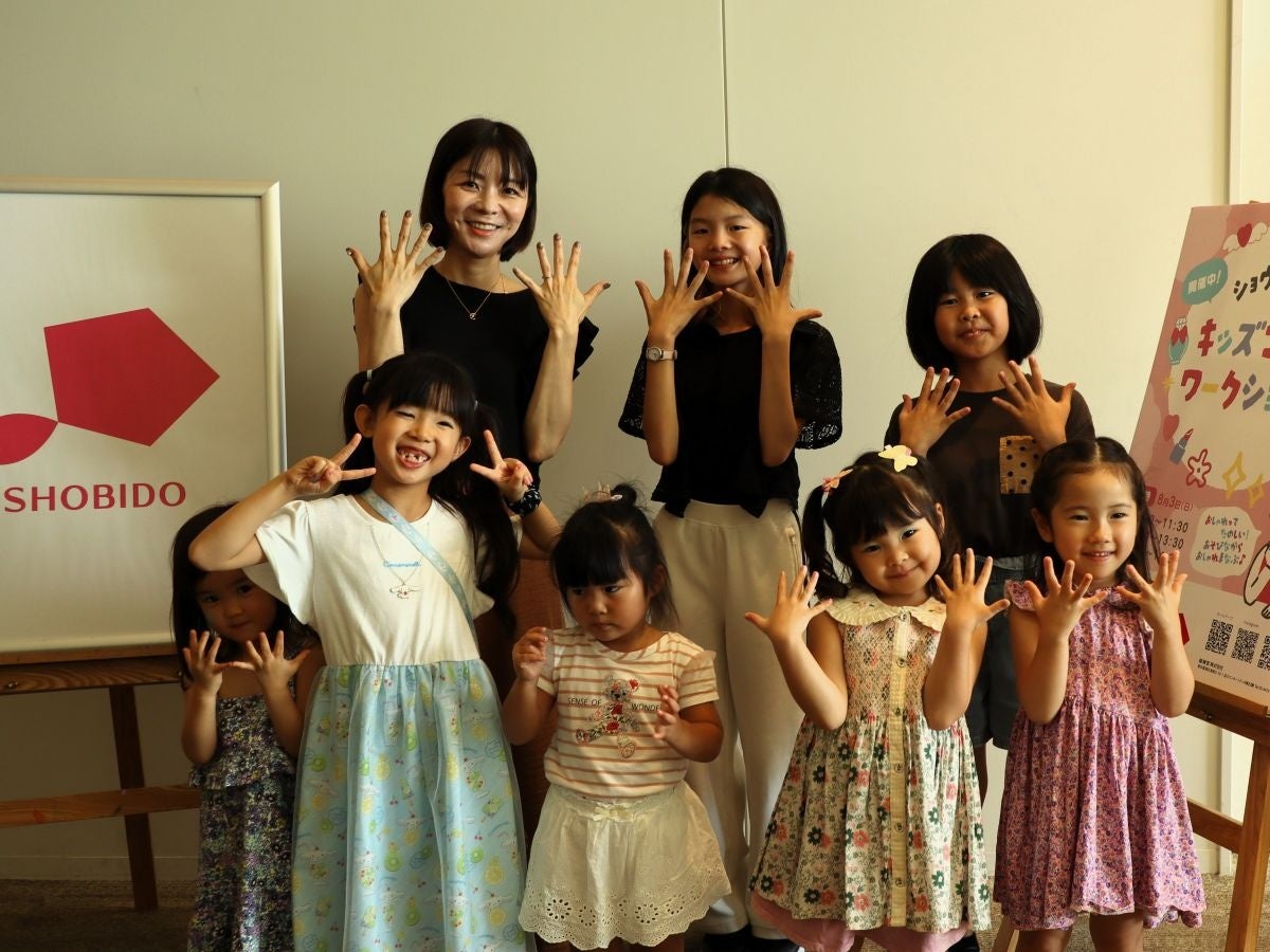 粧美堂株式会社が豊洲文化センターにて開催された「キッズメイク教室」の講師として参加しました