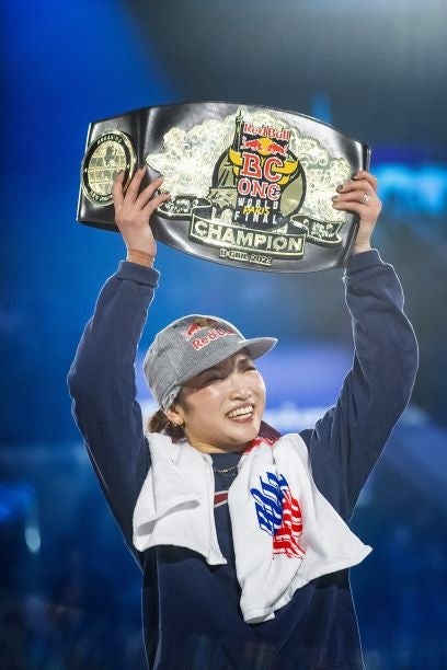 ブレイキン・オリンピック初代女王・B-Girl AMI 選手＆横浜出身のB-Girl Nanoha 選手によるトークセッションを横浜市役所アトリウムで開催！【８月14日・申込不要】
