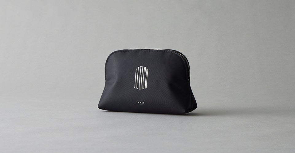 「by R」から、FETICO × THREE 限定コラボメイクポーチが登場！