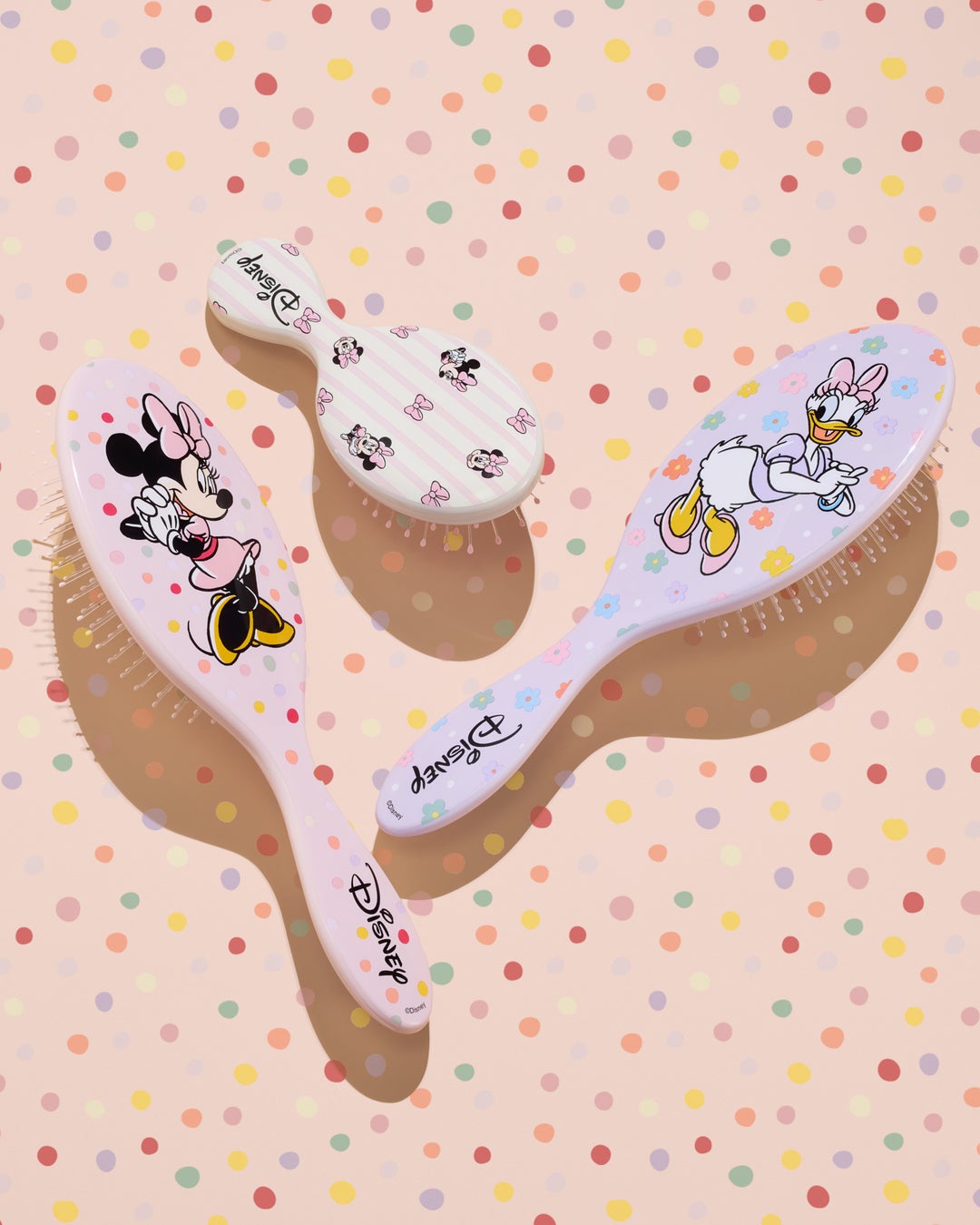 あなたはどっち派？ 全米で大人気の『WetBrush®️(ウェットブラシ)』にキュートな「ミニー＆デイジー」デザインが新登場！
