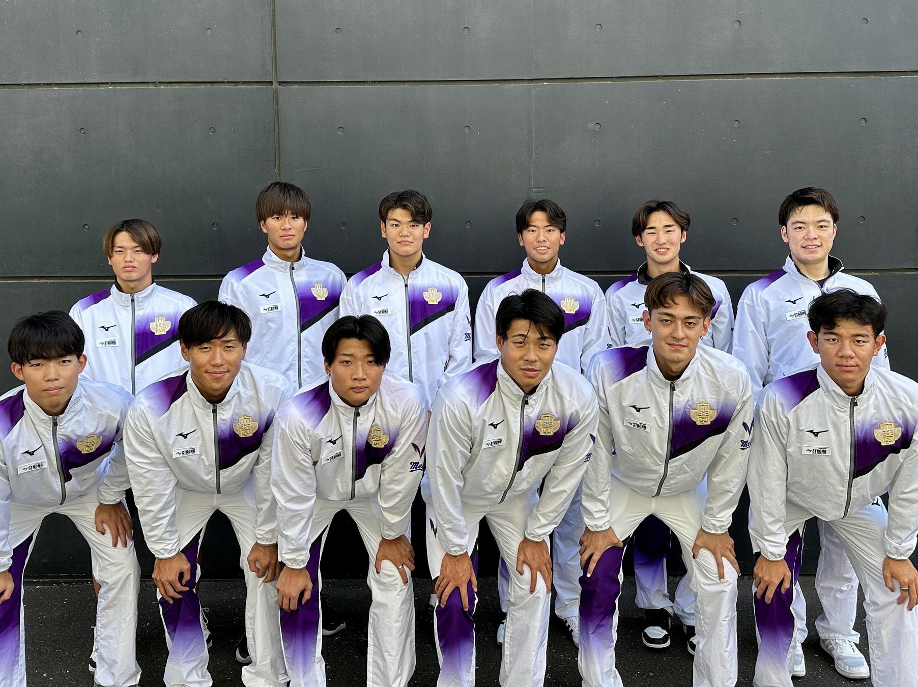 ストロングハート×明治大学体育会水泳部がスポンサー契約を締結