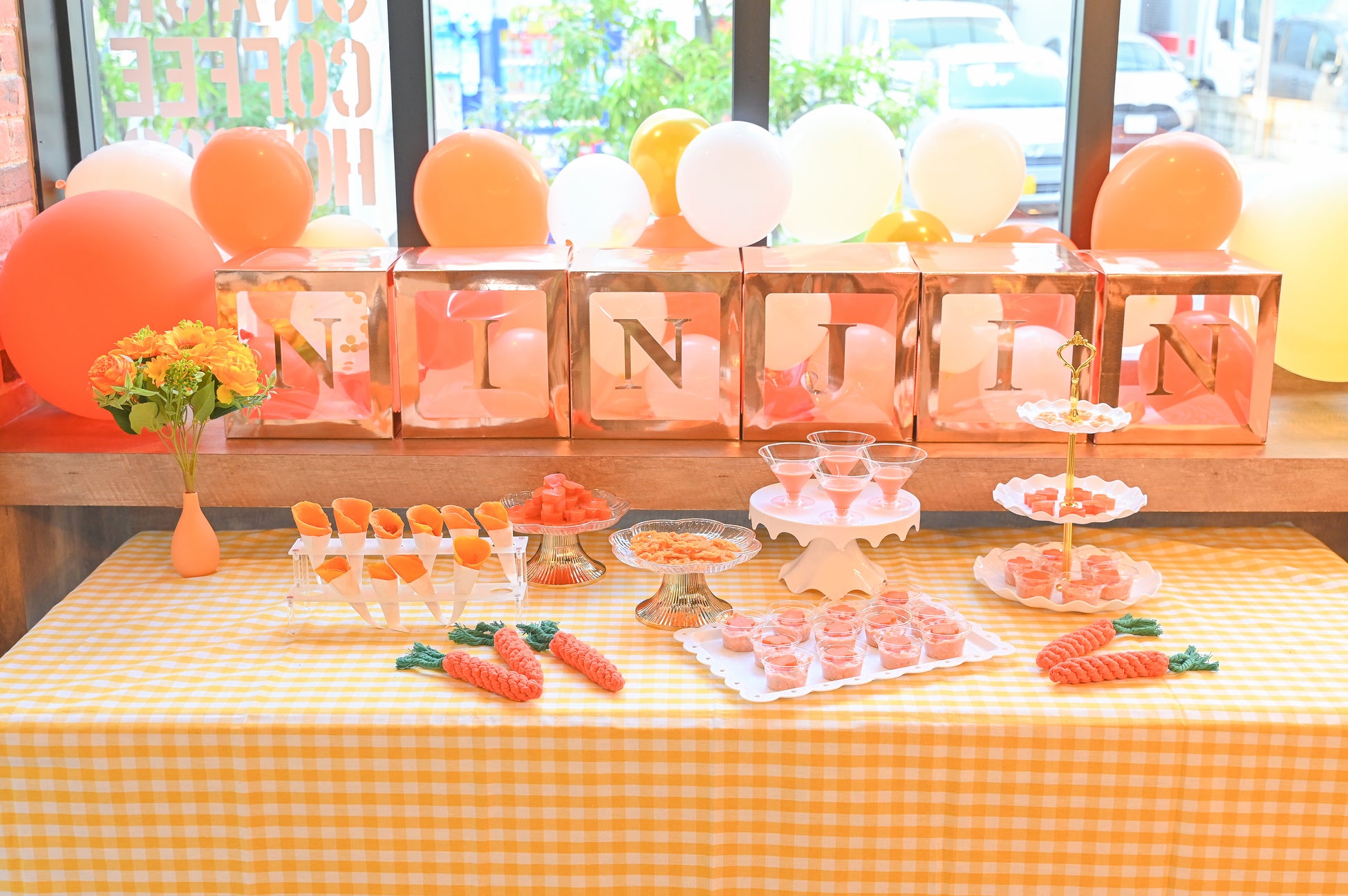 プンちゃんたちの可愛さにキュンが止まらない！「ねこに転生したおじさん」ハンドクリーム＆リップクリームが発売！