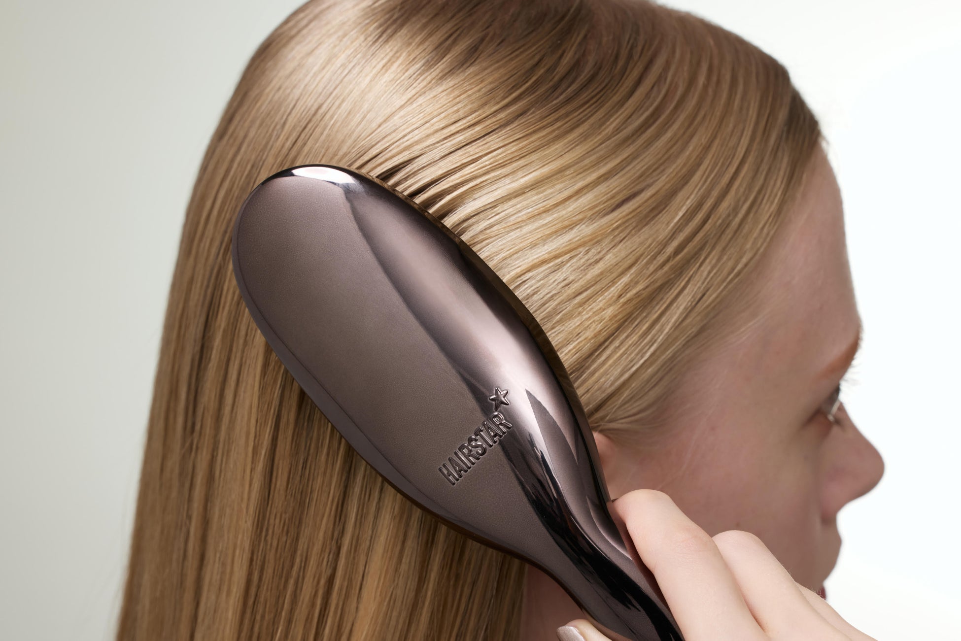 ヘアケアブランド「HAIRSTAR」、フランス・パリの美容展示会「MCB Beauté 2025」に出展。欧州市場への展開を開始。