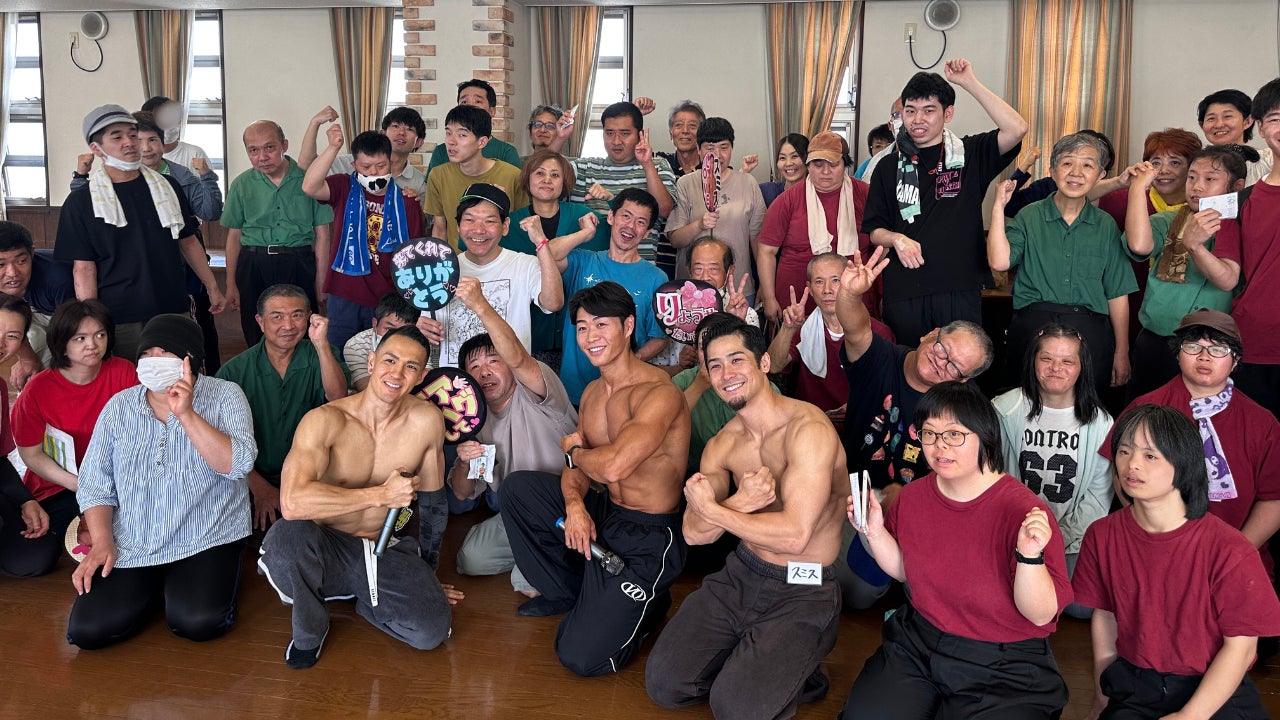 【イベント実施レポート】8月29日（金）“筋肉の日”にマッチョ介護士による「残暑お見舞い申し上げマッチョ」企画を実施！