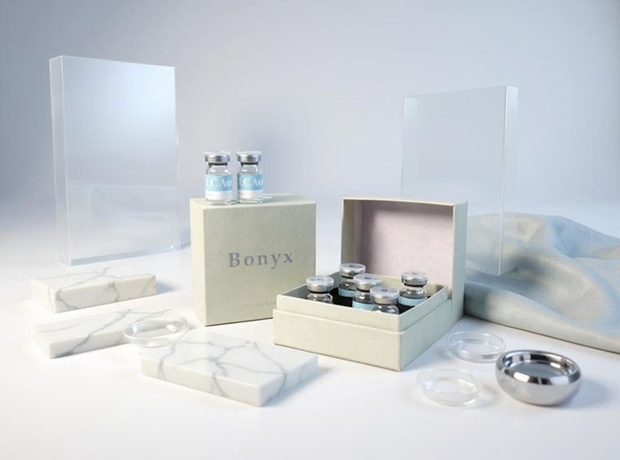 サロン施術に革命。塗るボツリヌス美容液が新登場Bonyx Professional LC Aura日本初上陸