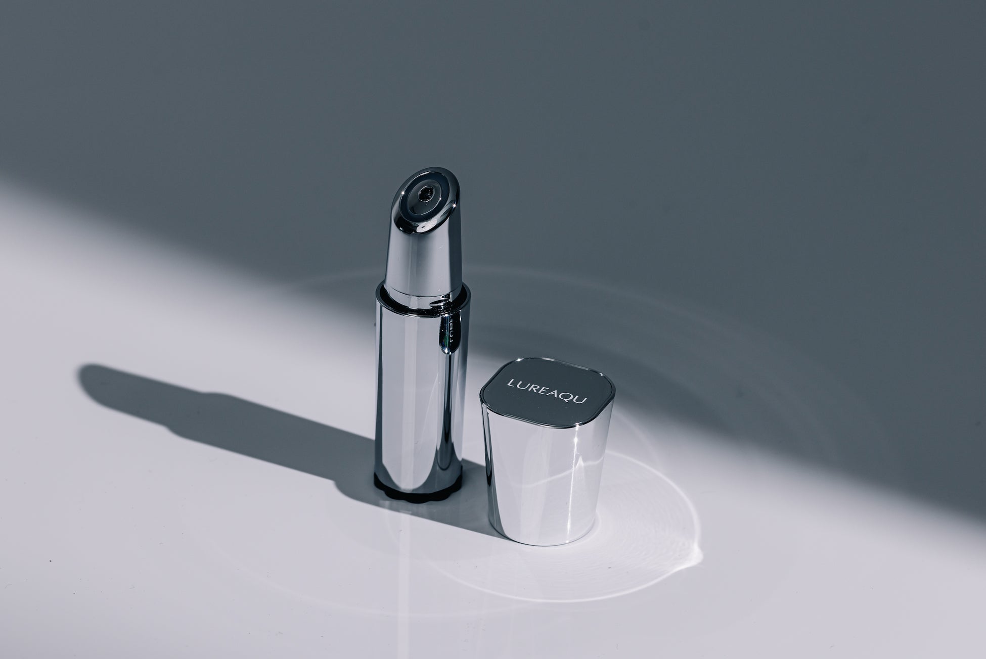 【史上最小※1 クラス】目元・口元に特化した導入美顔器「ルリーク セラムブースター」誕生（ 特許出願中 ）