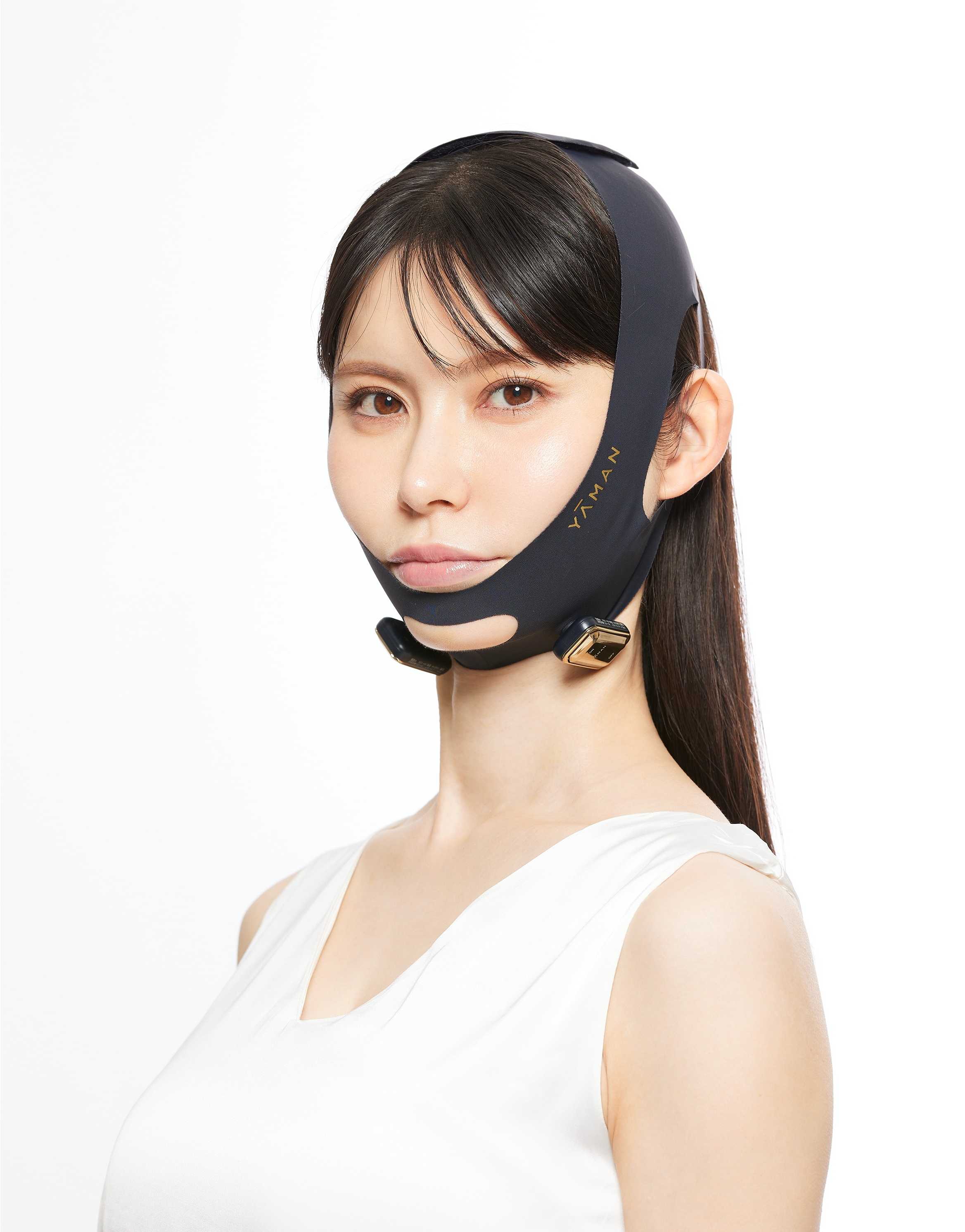 あご下を引き上げて鍛える*¹『フェイスラインリフトアップバンド』が新登場