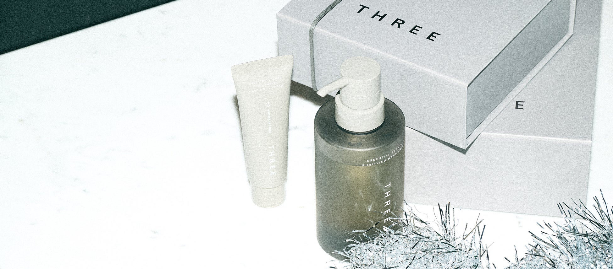 指先で楽しむ”お気に入りのニット”──mao nail姉妹ブランド『OTEGALUN』から、秋冬の新色8色+限定カラー2色がRelease!本日11月12日(水)より販売開始!