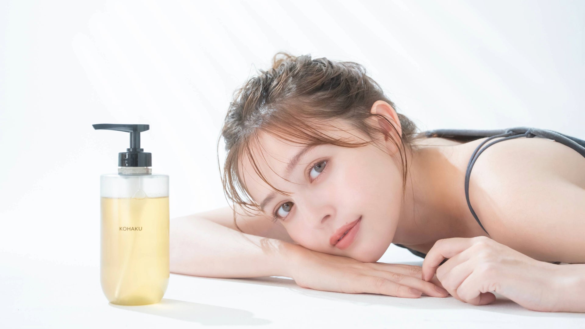 サロンで培った技術を結集。コスメフェリーチェから、ホームケアを革新する新ライン【KOHAKU】をリリース。SNS総フォロワー数49万人以上の加藤ナナがイメージモデルに就任。