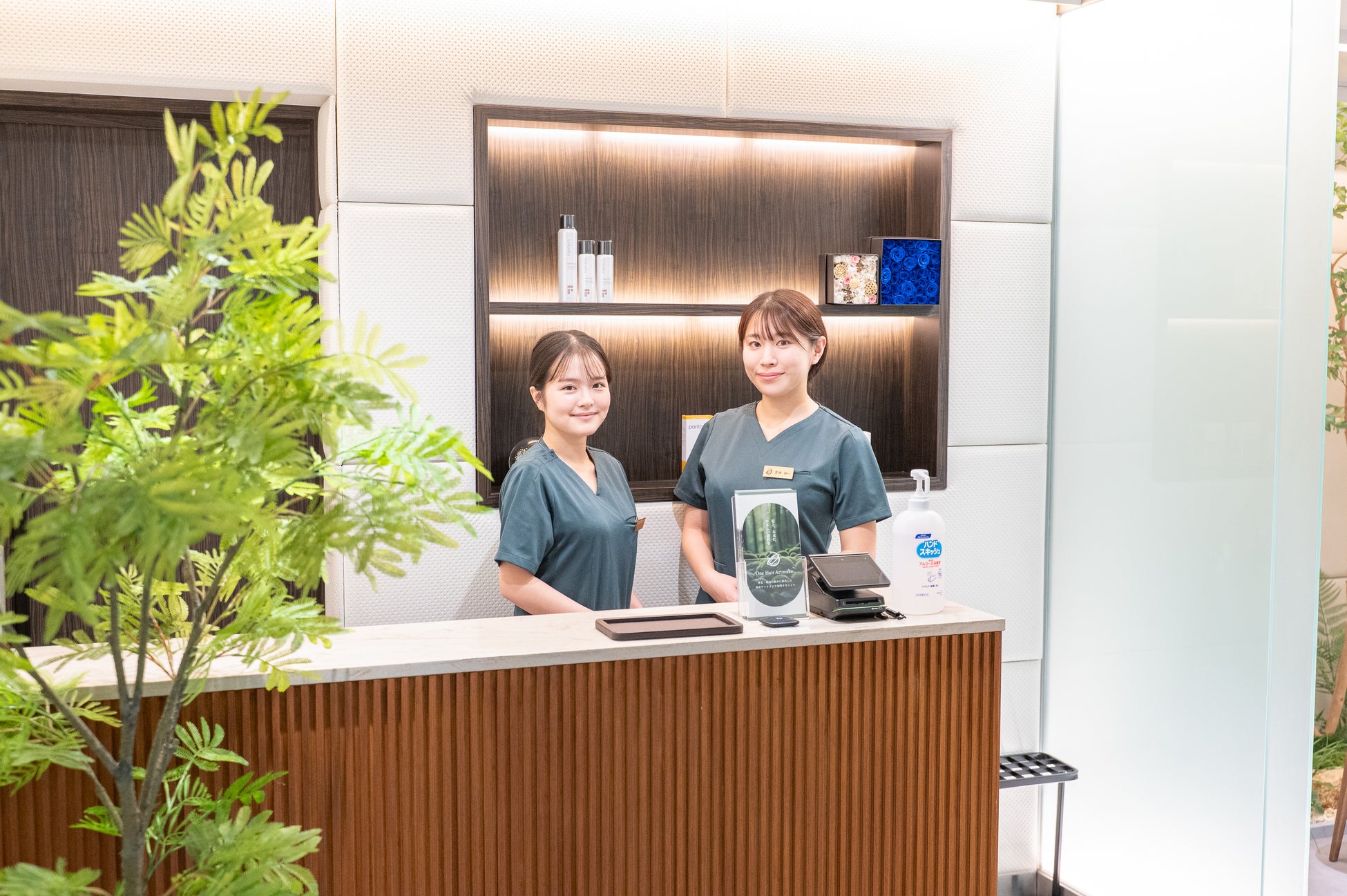 頭皮アートメイク専門の看護師 月乃なつと吉田れい。施術者の育成スタート。1期生は、首都圏外でも同レベルの施術を受けられるように首都圏外の看護師に向け「One Hair Academy」11月6日開講。