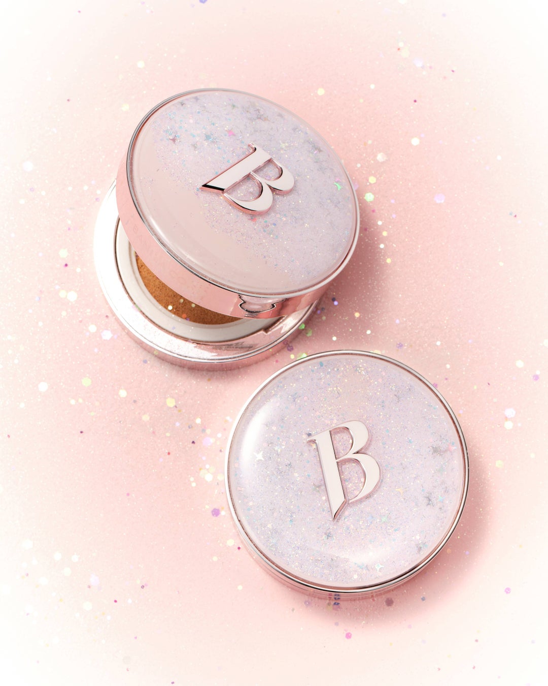 【BANILA CO/バニラコ】ホリデームード満点の限定デザイン「スノーライトエディション」が登場！大人気のホワイトクッション モイスチャーが期間限定パッケージに。