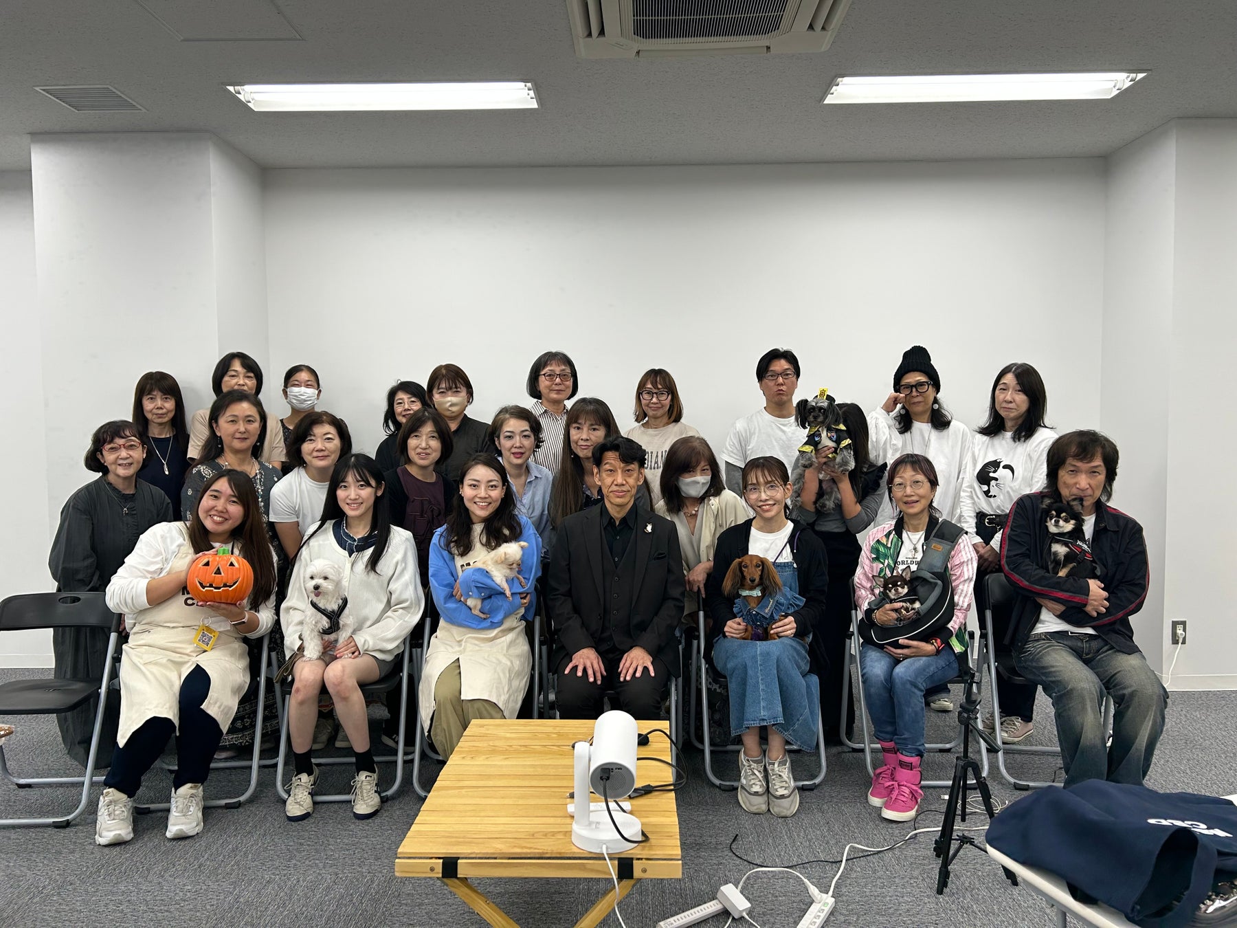 犬猫のためのCBDケアブランド「M&N’s」、CBD原料の調達から製造過程を紹介する第4回オフ会を開催