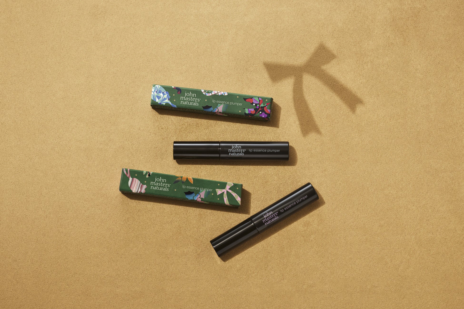 2025.12.4 debut 艶やかぷるん、ふっくらとした唇に導くリッププランパーが登場