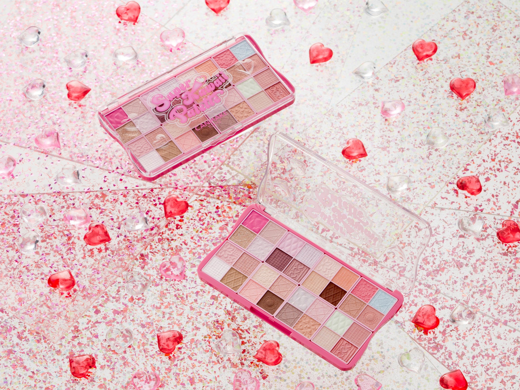 【キャンメイク40周年記念】40年分の“かわいい！”をぎゅっと1つのパレットに♡32色のスペシャルアイパレット「スーパーかわいい！パレット」2025年11月下旬より発売