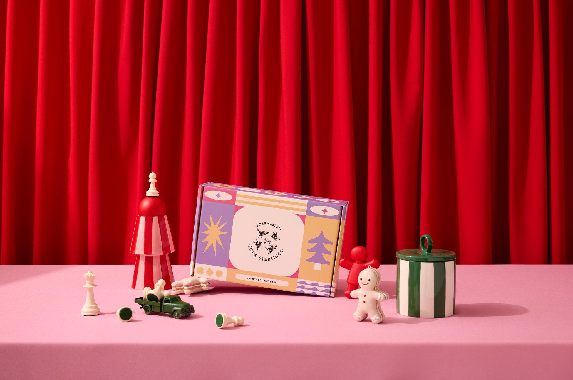 ポーランド発ナチュラルコスメ「4Starlings（フォースターリング）」が贈る、心躍るホリデーコレクション