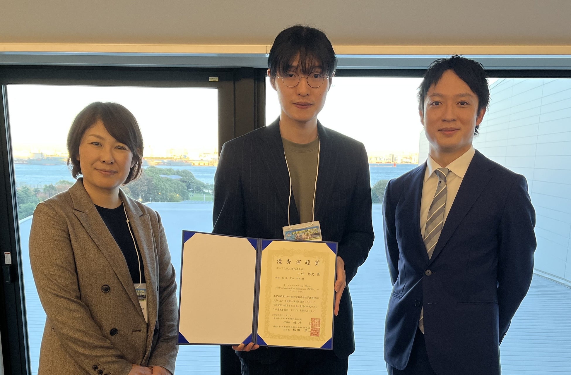 頭皮から美髪へ。高濃度炭酸 × レチノール配合「レチスパ炭酸頭皮ケア美容液」が新登場！