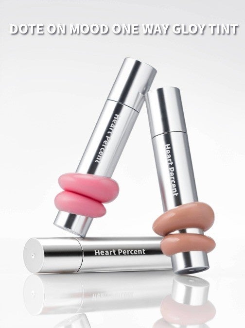 ひと塗りで透け感とツヤを叶える「ドットオンムード ワンウェイ グロイ ティント」新3色12時間持続の「ドットオンムード ラインプルーフリップペンシル」新4色12月5日、Qoo10にて発売