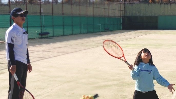 “できた！”が笑顔に変わる秋。親子テニス無料体験会が盛況のうちに終了