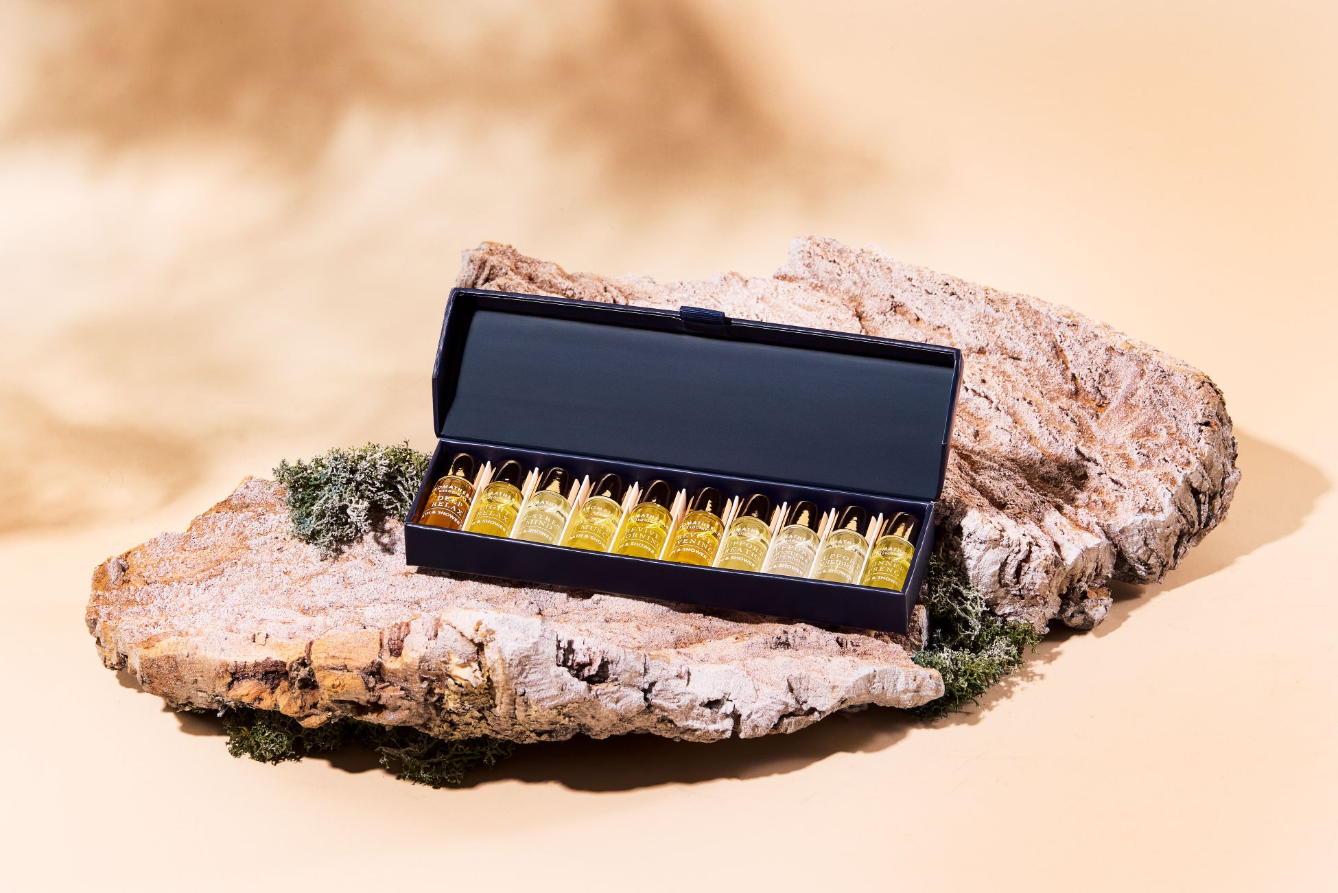 50代以上の7割が悩む「たるみ・ゆるみ」を速攻カバー&瞬時にピーン!*¹形状記憶処方の「リフェール ハリクイック」で叶える瞬間リフトケア*²