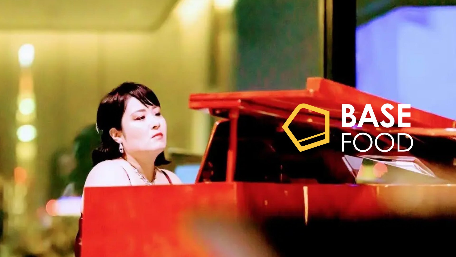 ピアニスト山嵜由起子さんとのサプライヤー契約を締結