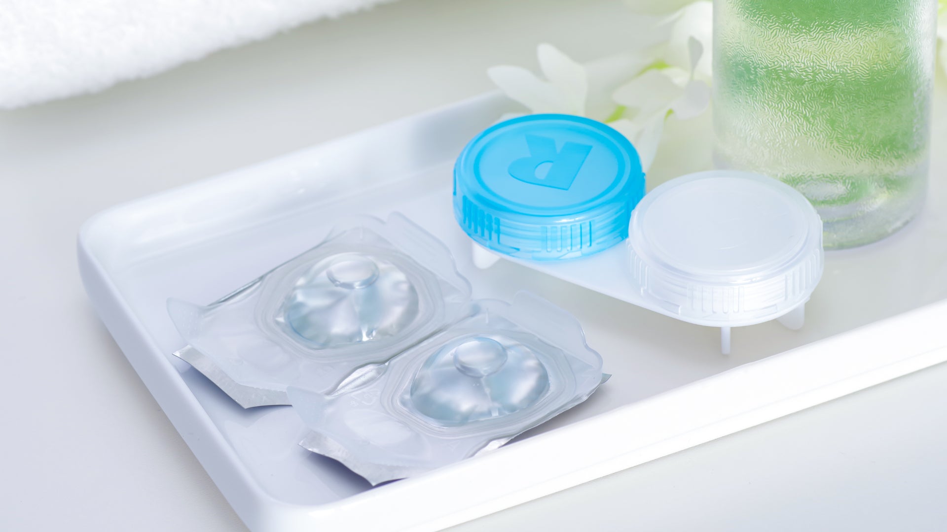 コンタクトレンズの購入についての消費者調査