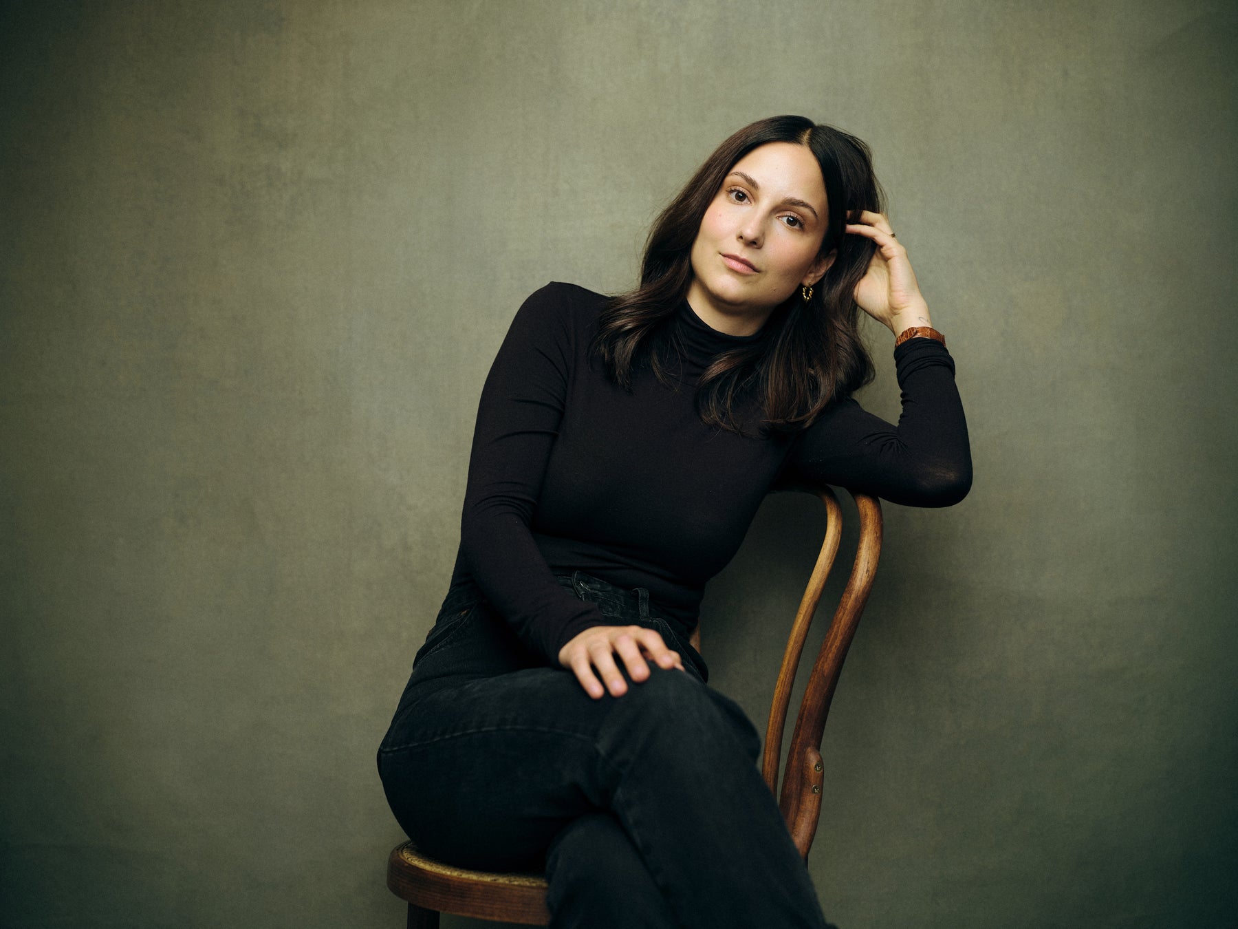 【YSL BEAUTY】サラ・クブリック博士と協働し、親密なパートナーからの暴力に関する、新しい考え方のリーダーシップ論文「What Is It Like To Be（もしあなただったら？）」を発表