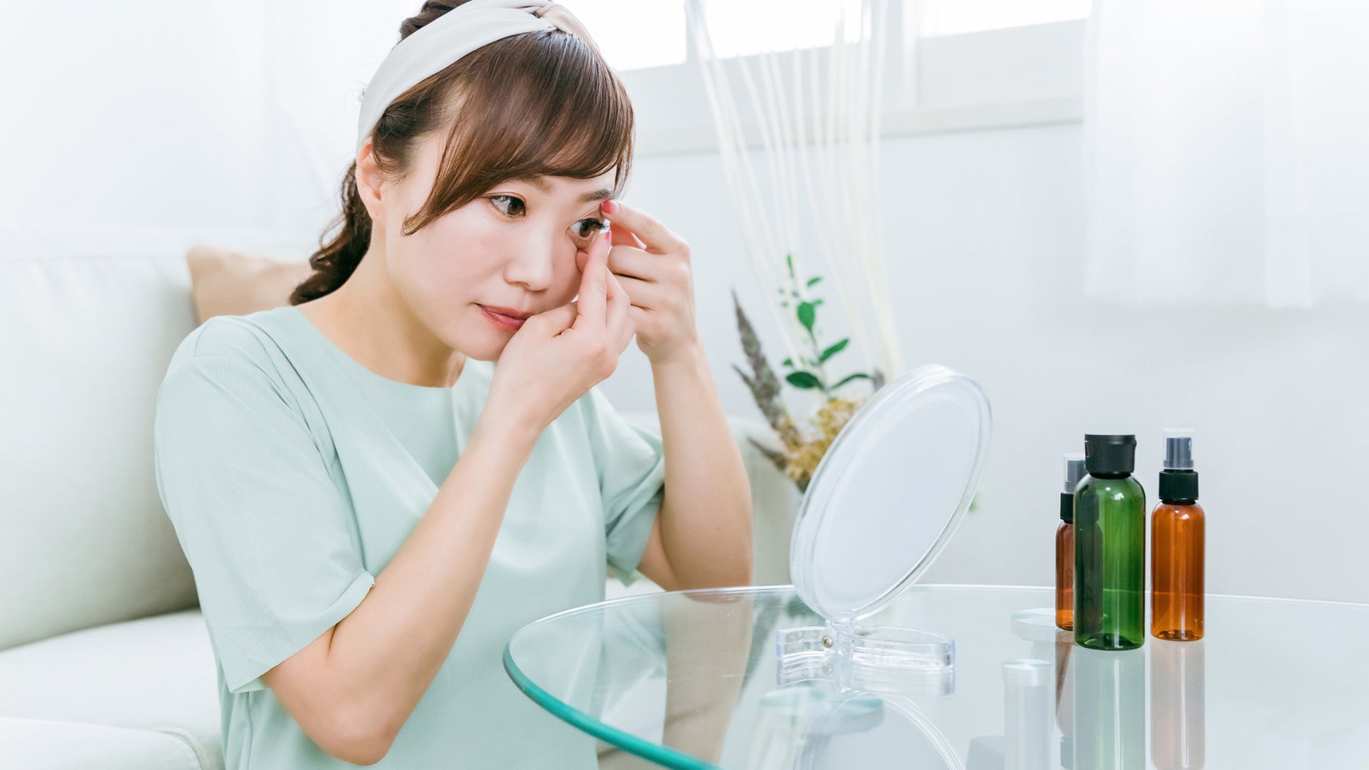 コンタクトレンズの切り替えについての消費者調査