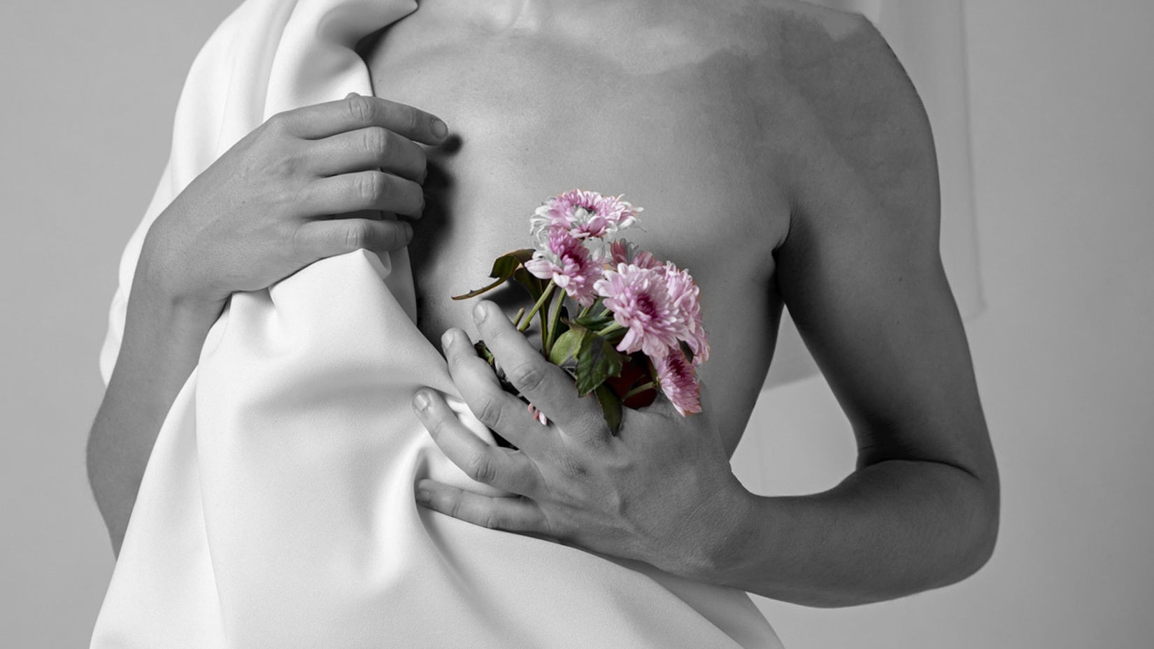 傷あとに「新しい皮膚」を描く。外見ケアを支えるパラメディカルアートメイクについて。