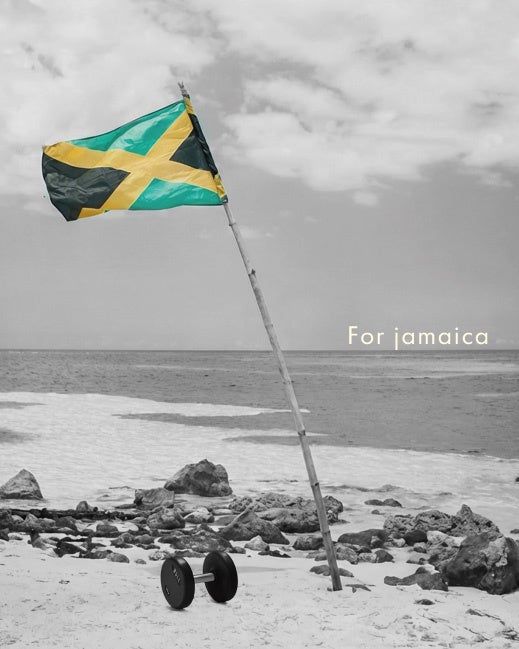 観測史上最大級ハリケーン「メリッサ」被災地 ジャマイカ復興支援 ― セラミックシャフト“BULL Xmas Edition” 売上の一部を寄付。