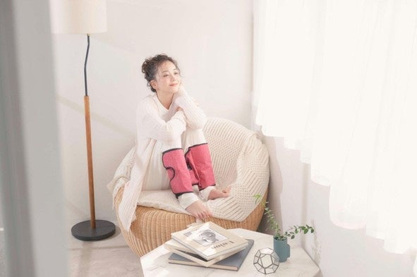 ≪膝まわりから全脚ケア≫ 元マラソン日本代表・千葉真子さん監修 “エアー＋温熱”の脚用ストレッチギア「エアフット」が登場｜jogfoot（ジョグフット）