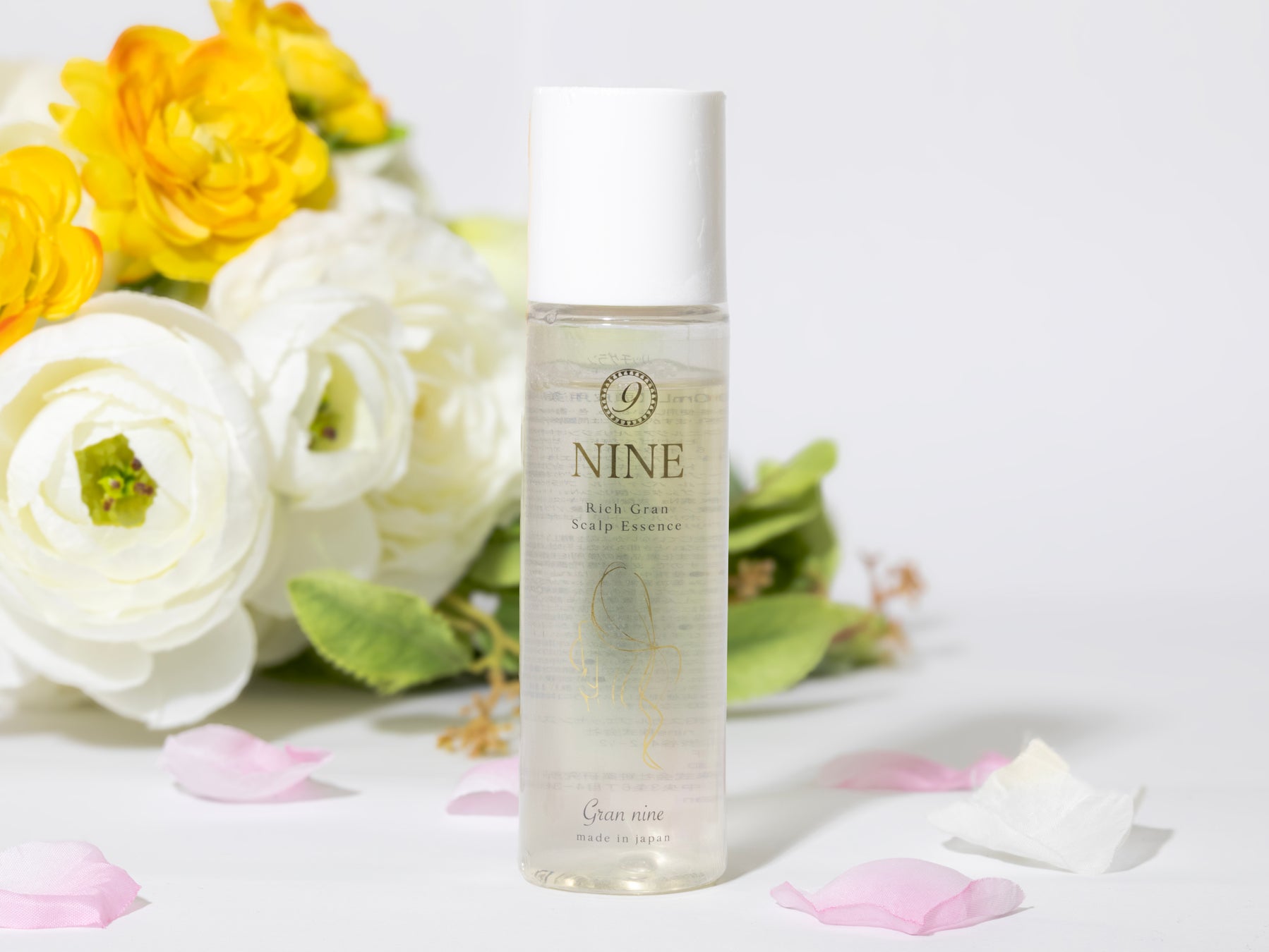 リッチグランスカルプエッセンスが進化。白髪にアプローチする新成分「メラノグレイ」配合で1月8日リニューアル発売