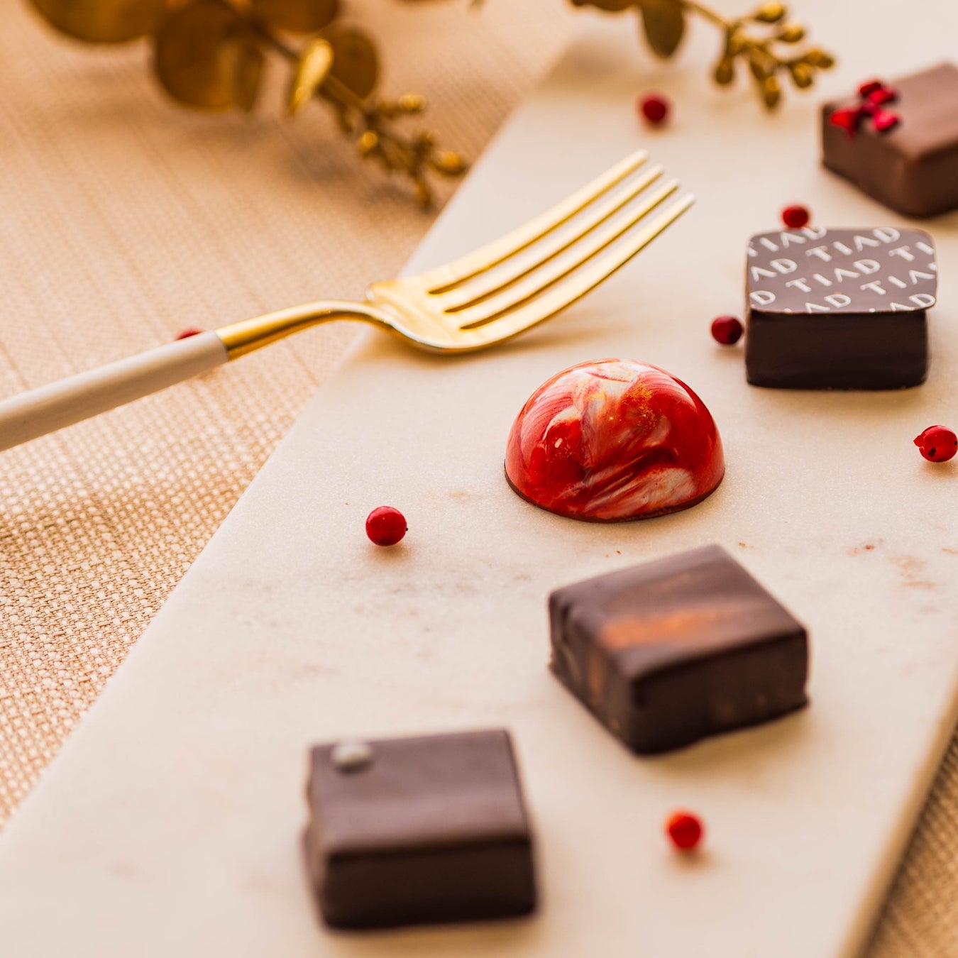 名古屋ラグジュアリーホテルTIADより、バレンタイン限定でモルトンブラウンコラボショコラを発売