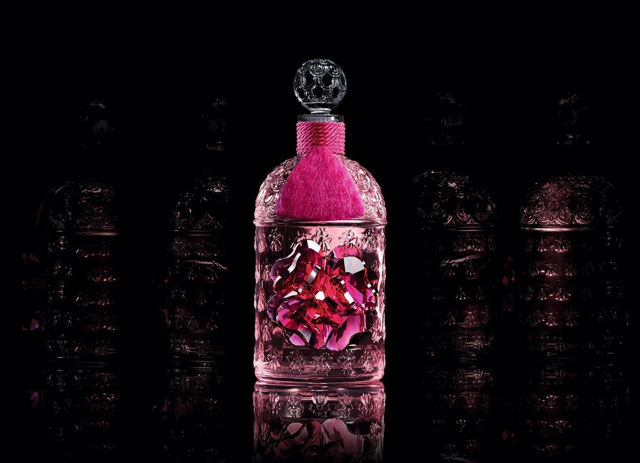 【ゲラン】スワロフスキーによる、桜の輝きを纏う〈チェリーブロッサム〉2026年限定エディションが登場