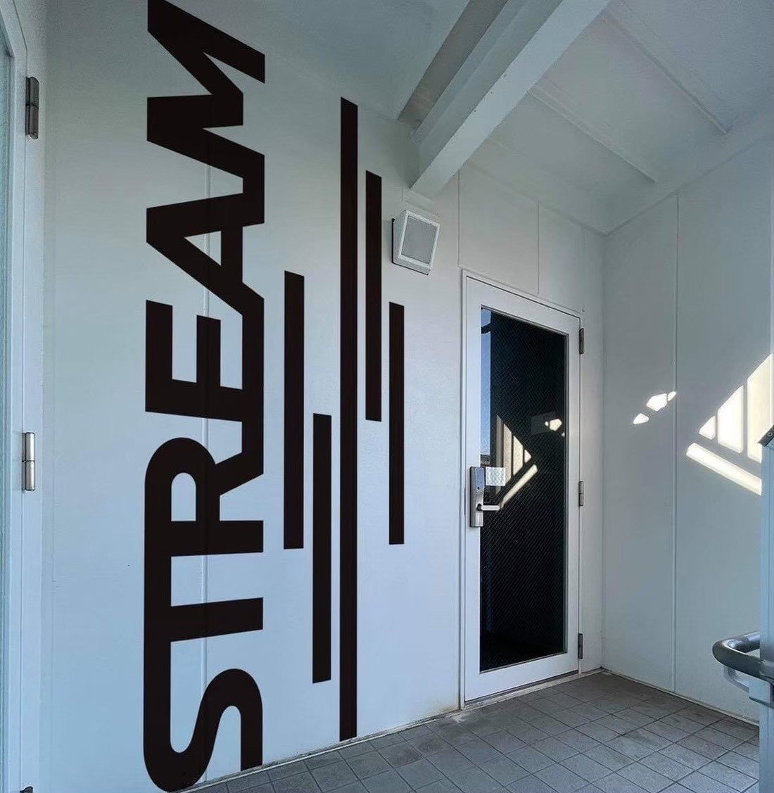 【顧客満足度4.9】1200件の口コミが証明する「挫折させないジム」STREAMが所沢・秦野に連続OPEN。15・16店舗目の出店で地域密着を加速